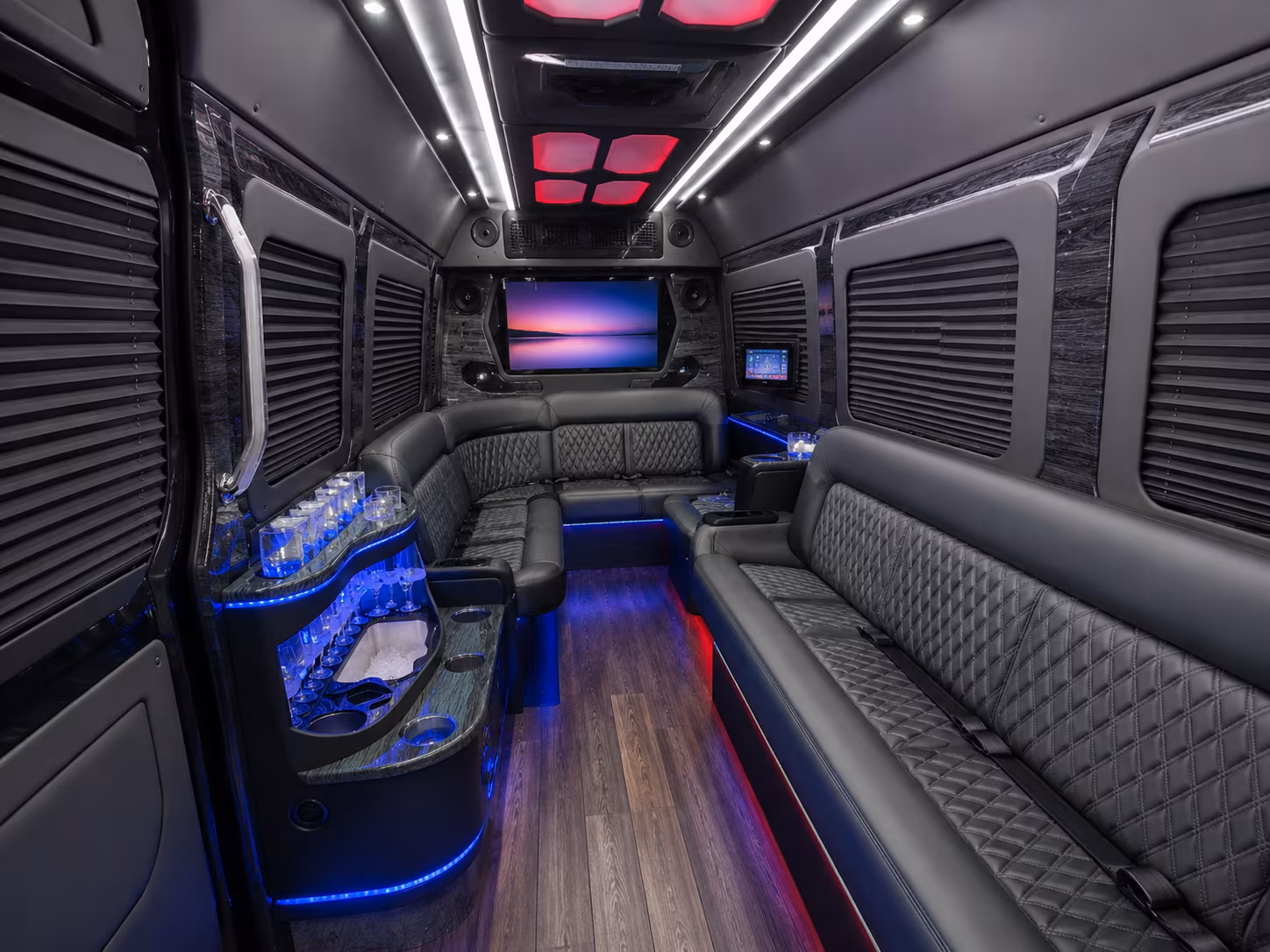 schenectady 20 passenger party bus
